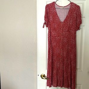 Target Universal Threads- RED FLORAL DRESS/XL